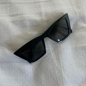 Iconic Black Cateye style sunshade sunglasses